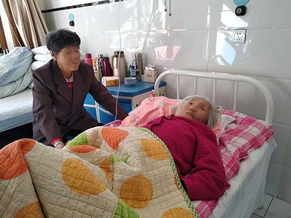 博愛醫(yī)院成功收治百歲髖部骨折老人